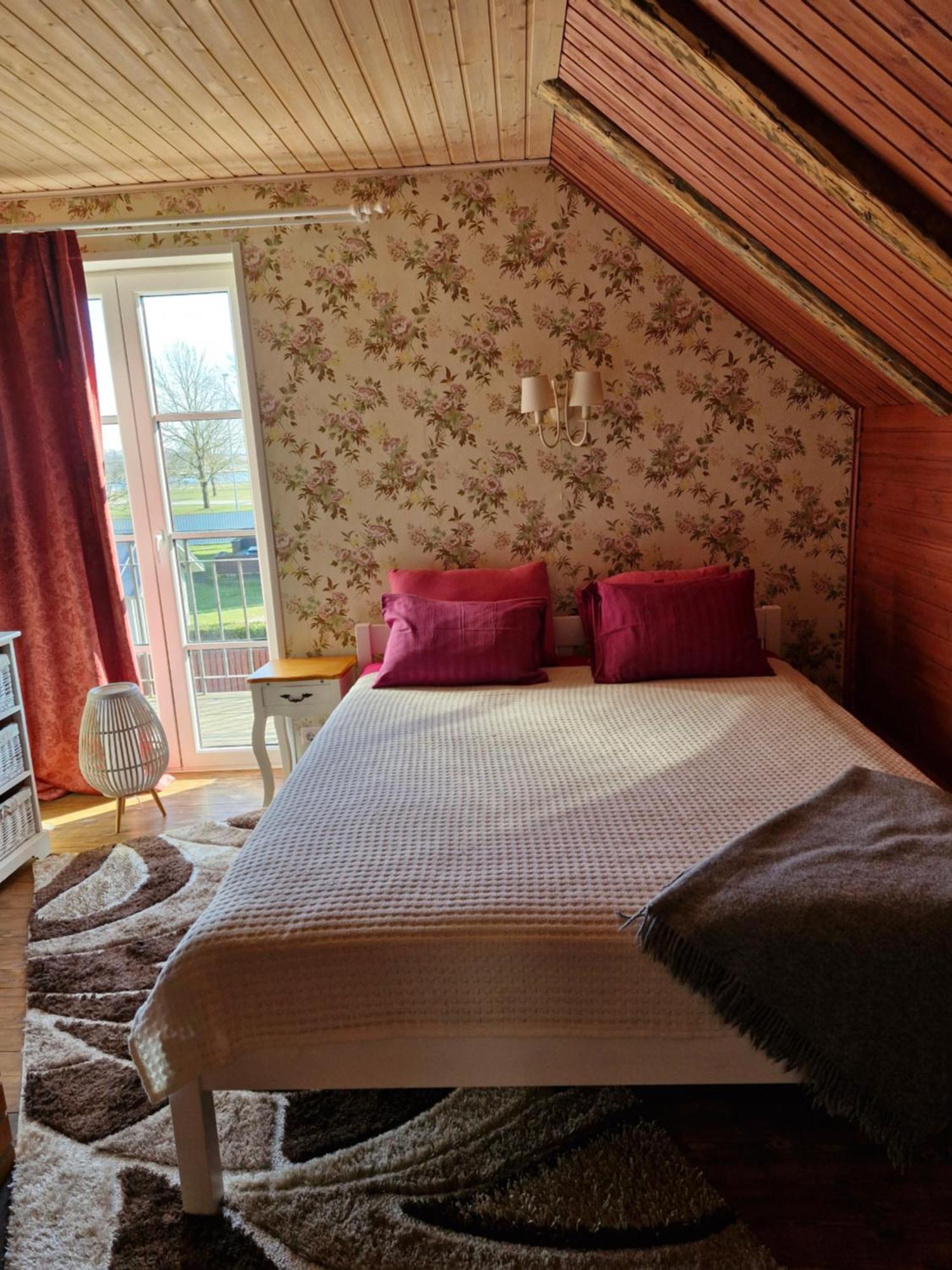Suur-Sadama Apartment Kuressaare Eksteriør bilde