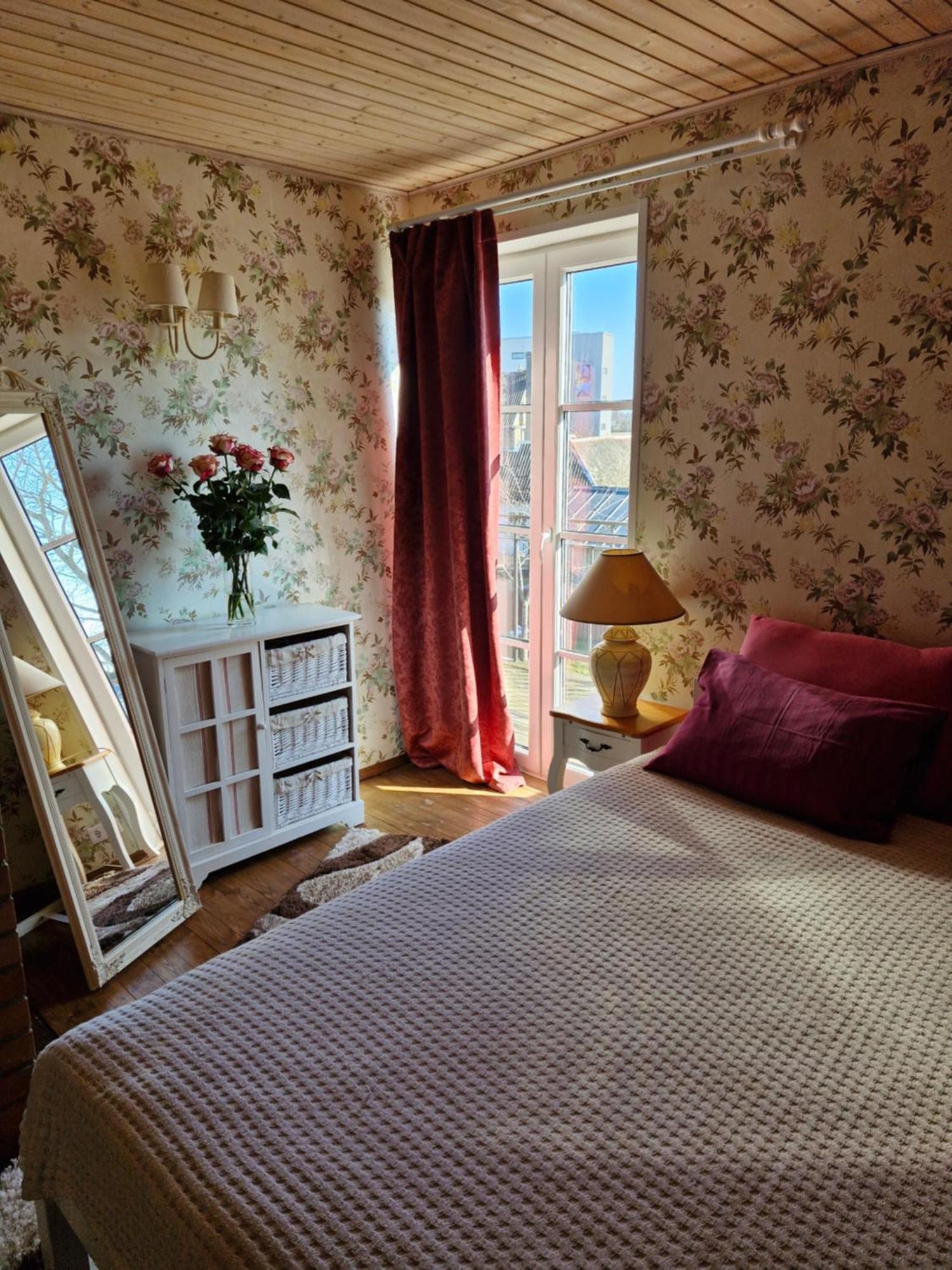 Suur-Sadama Apartment Kuressaare Eksteriør bilde